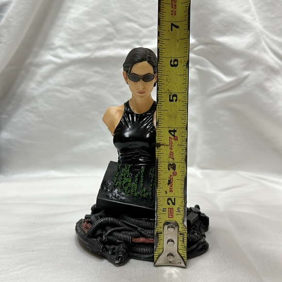 MATRIX Trinity bust - Picture 5 of 6